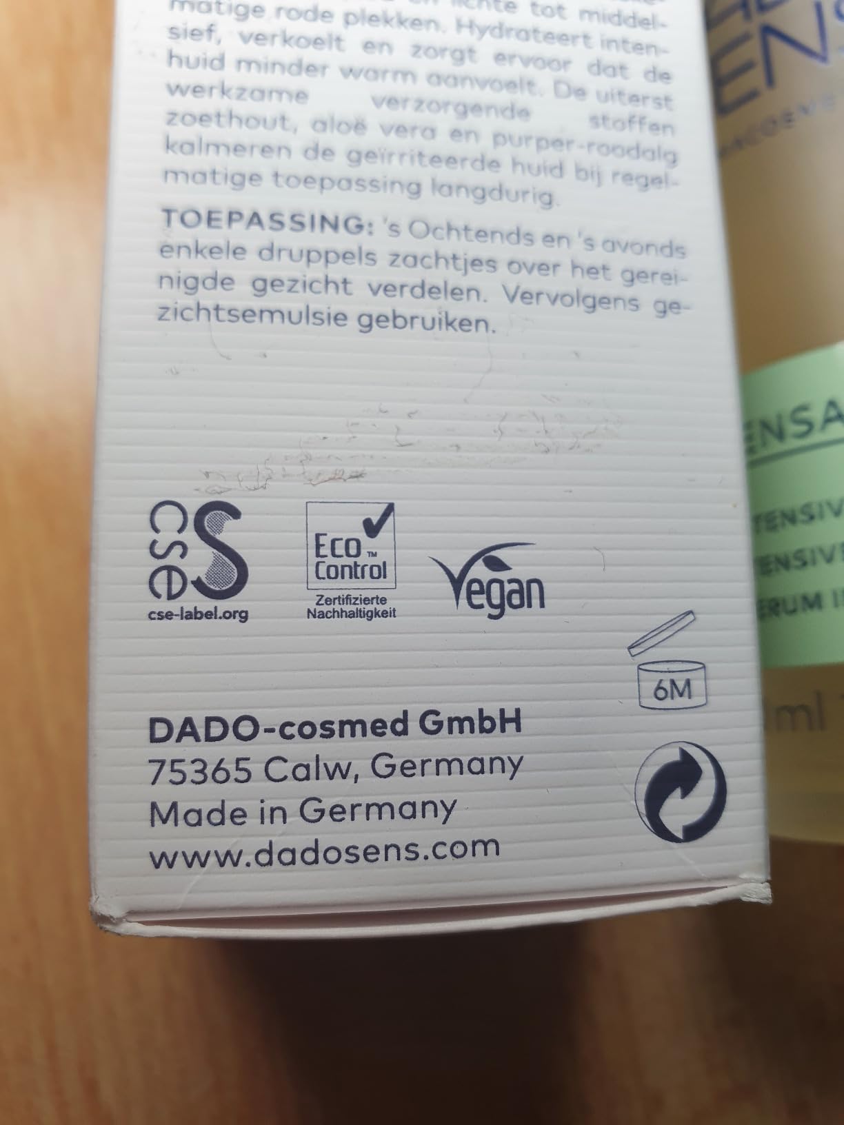 Fein unter Creme