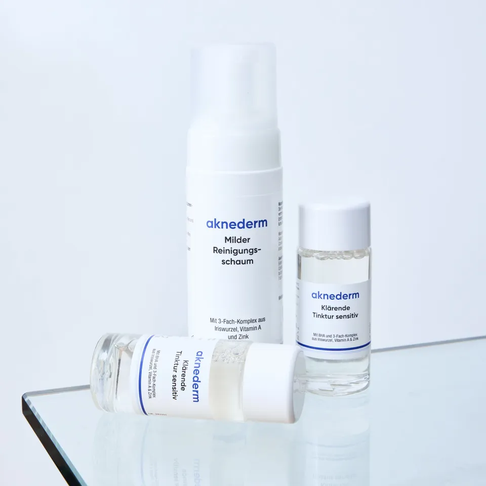 aknederm-reinigungs-bundle-l-reinigungsschaum-sensitiv-tinktur image 1