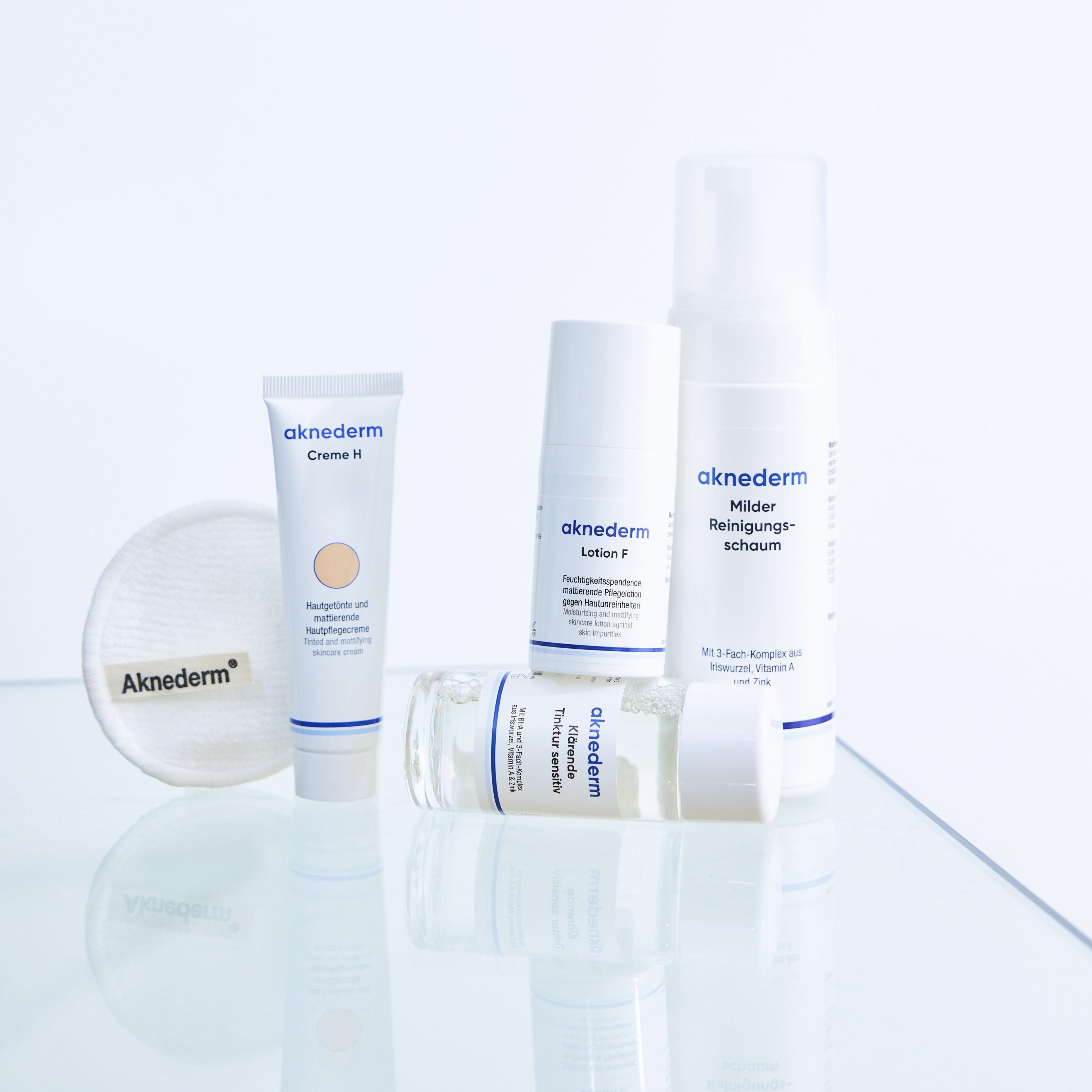aknederm-premium-set-sensitiv-reinigungsset-f-r-unreine-haut image 2