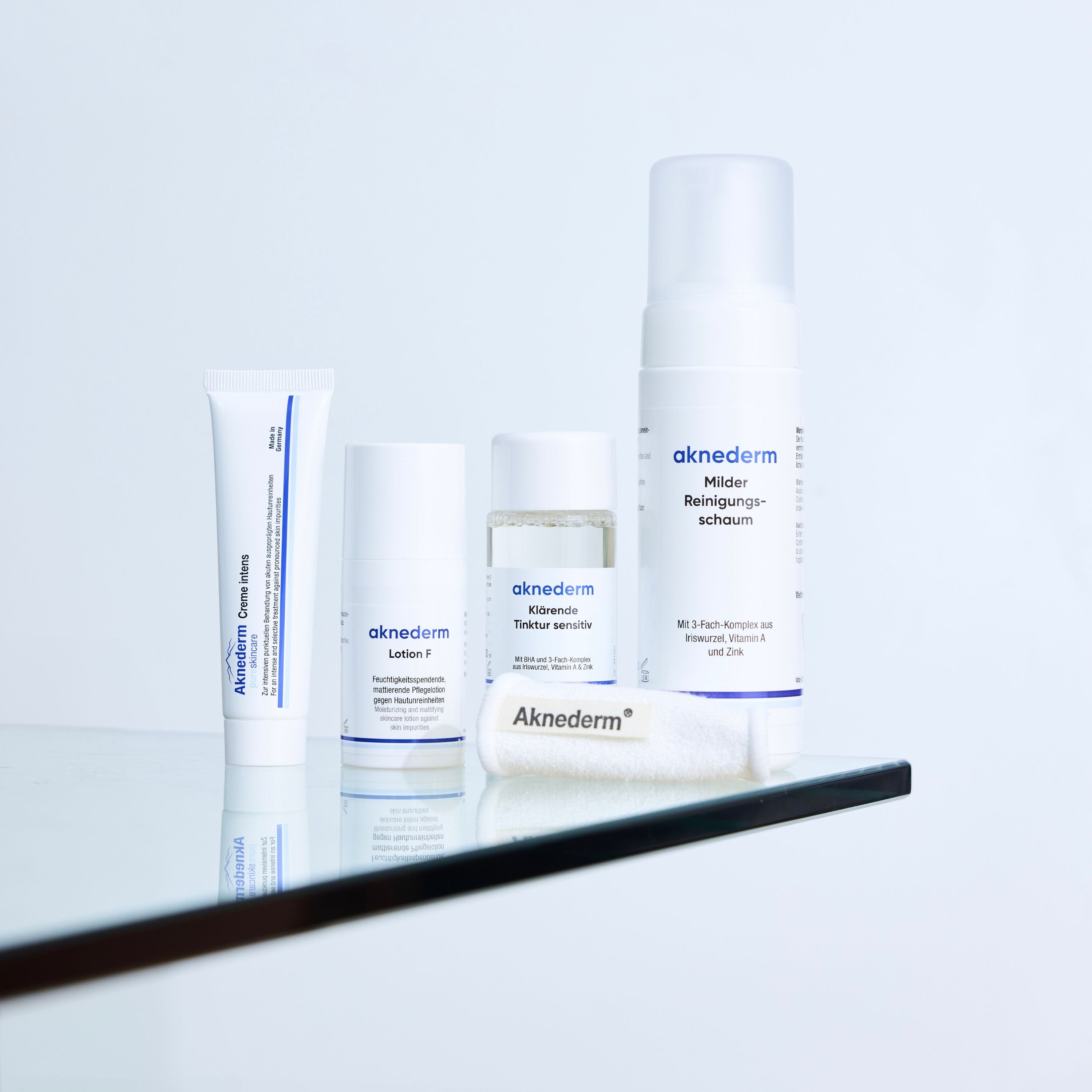 aknederm-sets-premium-set-intens-sensitiv-reinigungsset-akne image 2